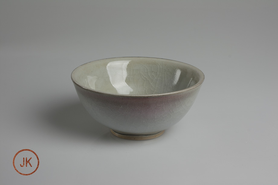 Skål Kuan, blank med kopparrött